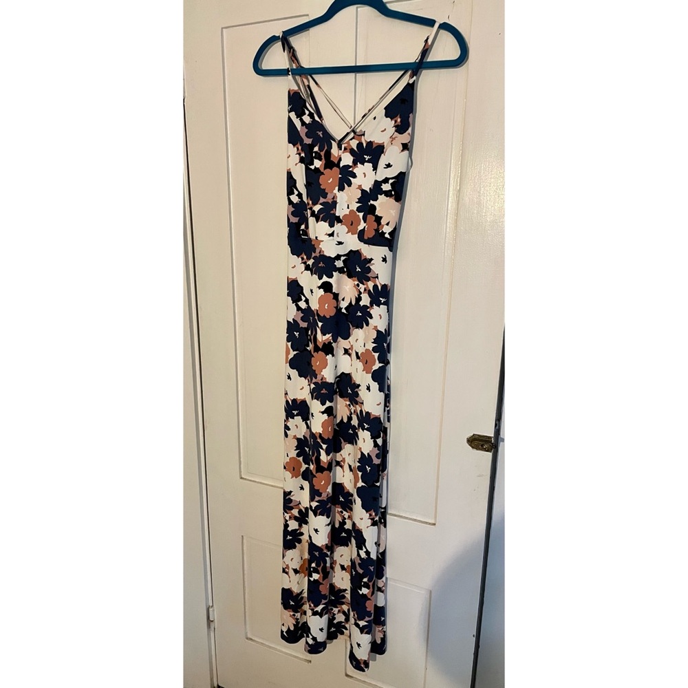 NWT floral soft knit strappy maxi dress